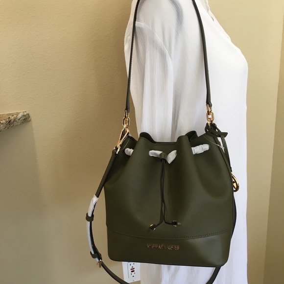 New Michael Kors medium Trista Bucket messager bag - Picture 5 of 8